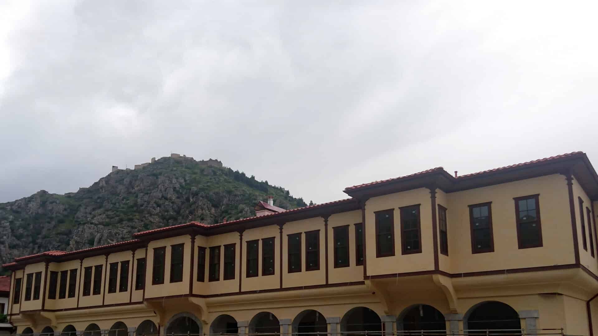 Sarı Konak