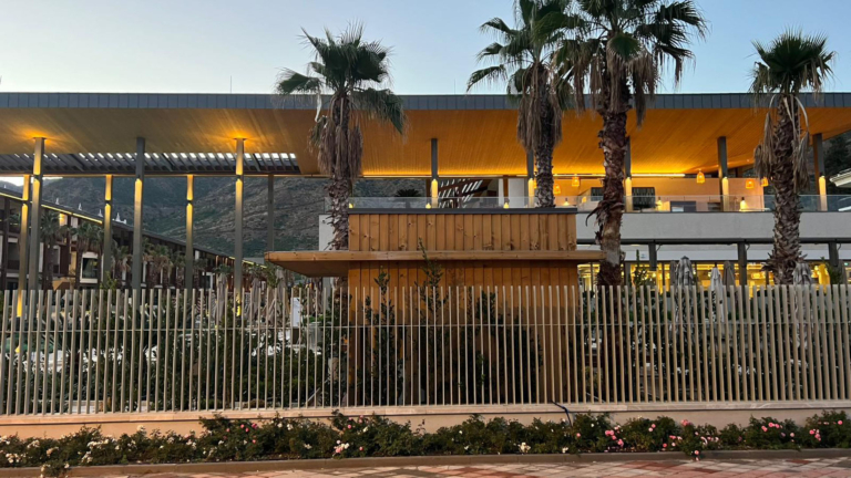 İş Bankası Eğitim ve Dinlenme Tesisi - Kiosk Strüktürleri