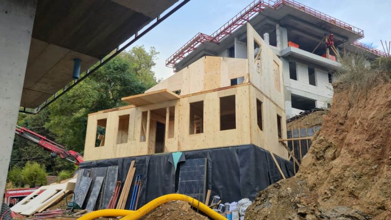 Tarabya Tarihi Eser CLT Yapı