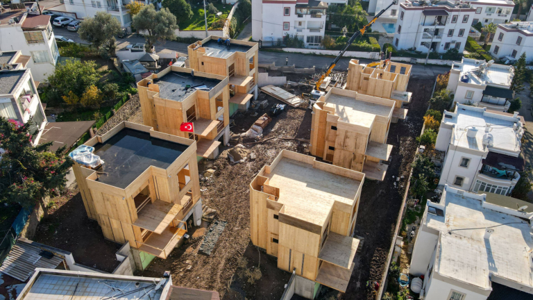 Gülhan Muslu Konakları – CLT Yapı Montajı