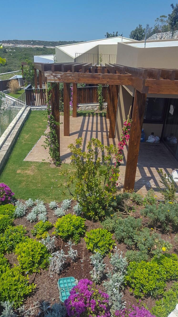 Hotel Resort'ün Ahşap Pergolata ve Deck Uygulamaları Bodrum