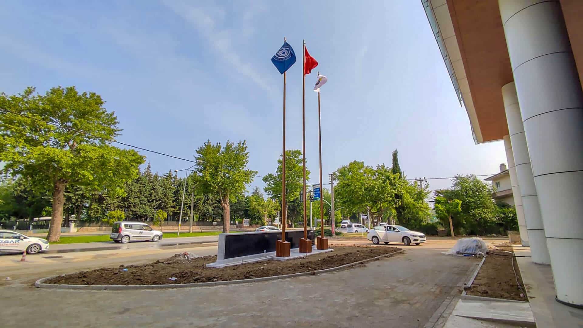 Ahşap Bayrak Direkleri Yalova Ticaret ve Sanayi Odası