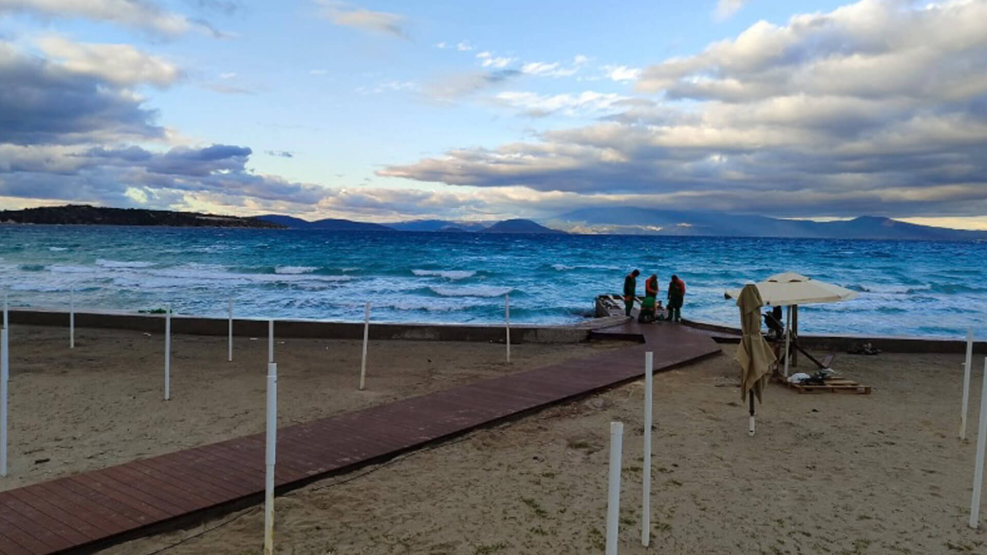 İzmir Çeşme İş Bankası Dinlenme Tesisleri Bambudeck Uygulaması