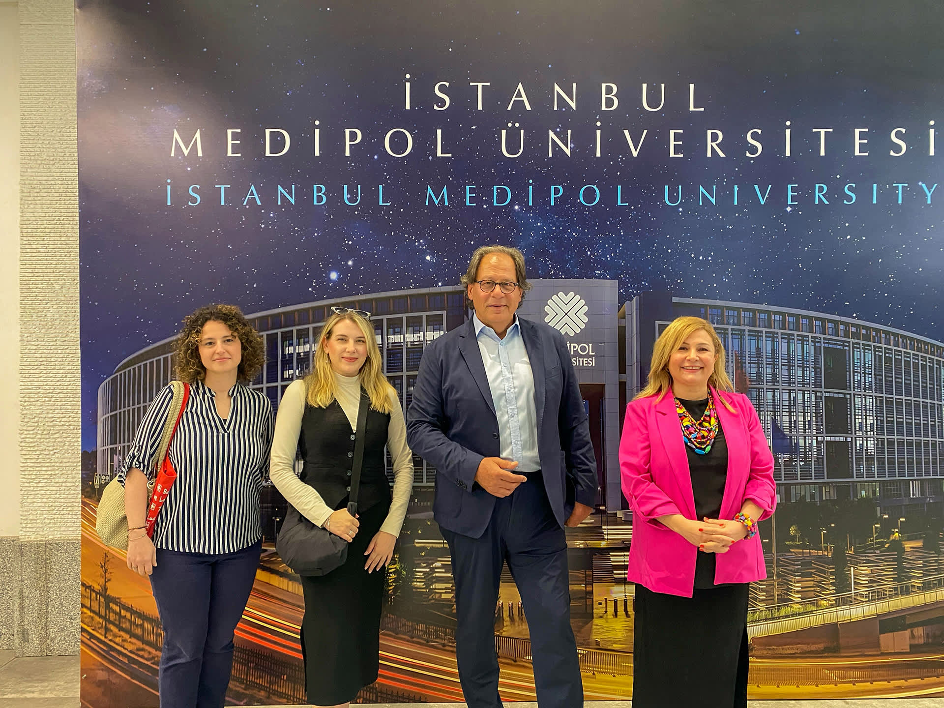 Medipol Üniversitesi Mimarlık Fakültesi Yapısal Ahşap Ürünler ve Uygulama Teknikleri Sunumu