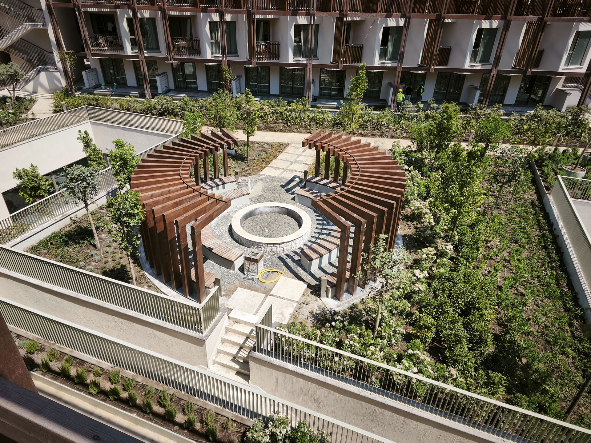 İş Bankası Eğitim ve Dinlenme Tesisi - Peyzaj Pergolaları