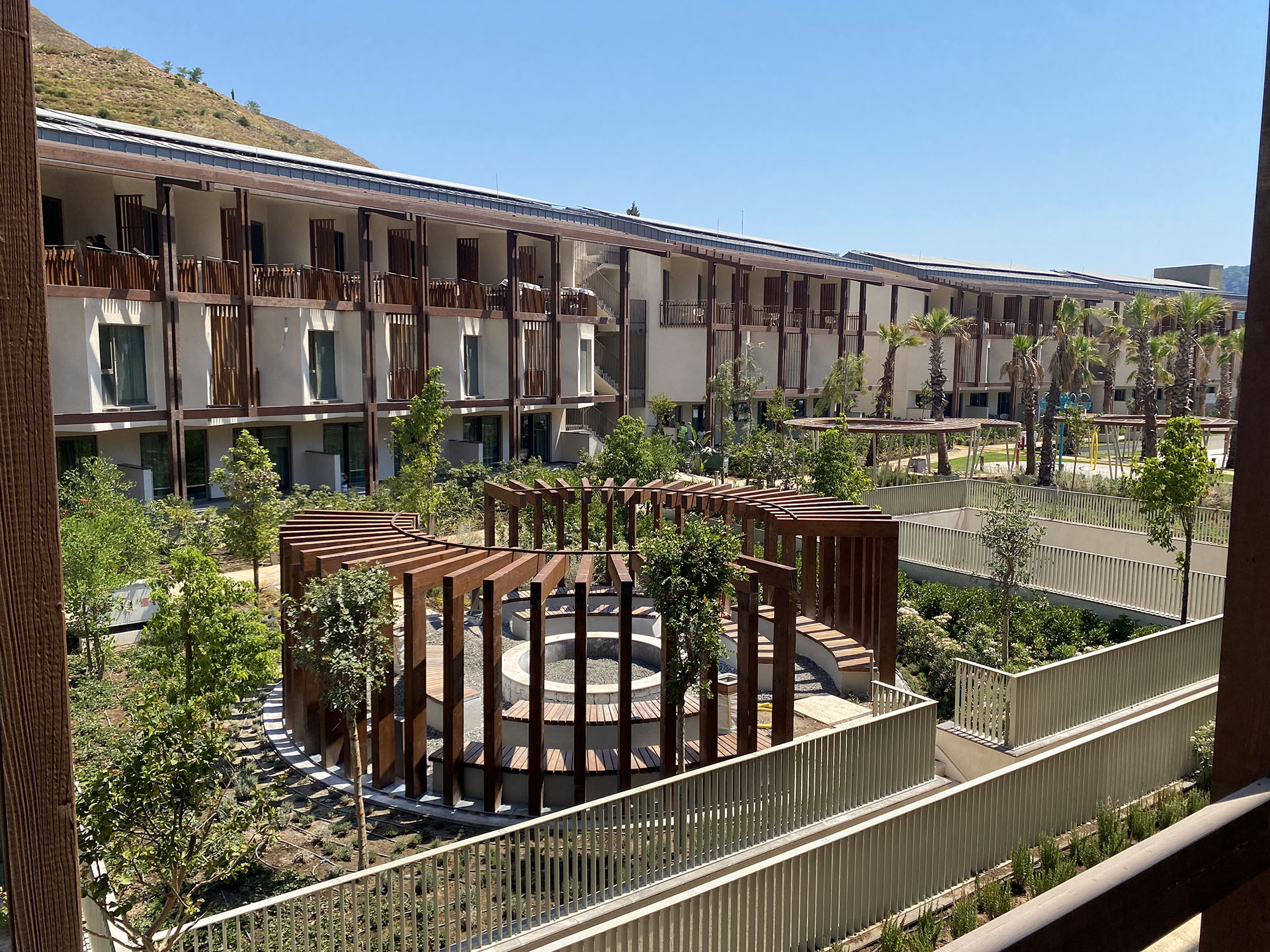 İş Bankası Eğitim ve Dinlenme Tesisi - Peyzaj Pergolaları