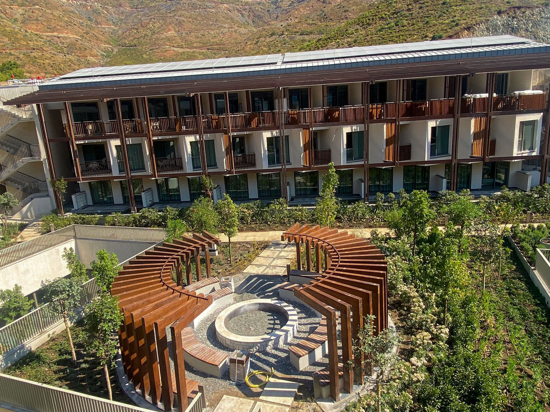 İş Bankası Eğitim ve Dinlenme Tesisi - Peyzaj Pergolaları