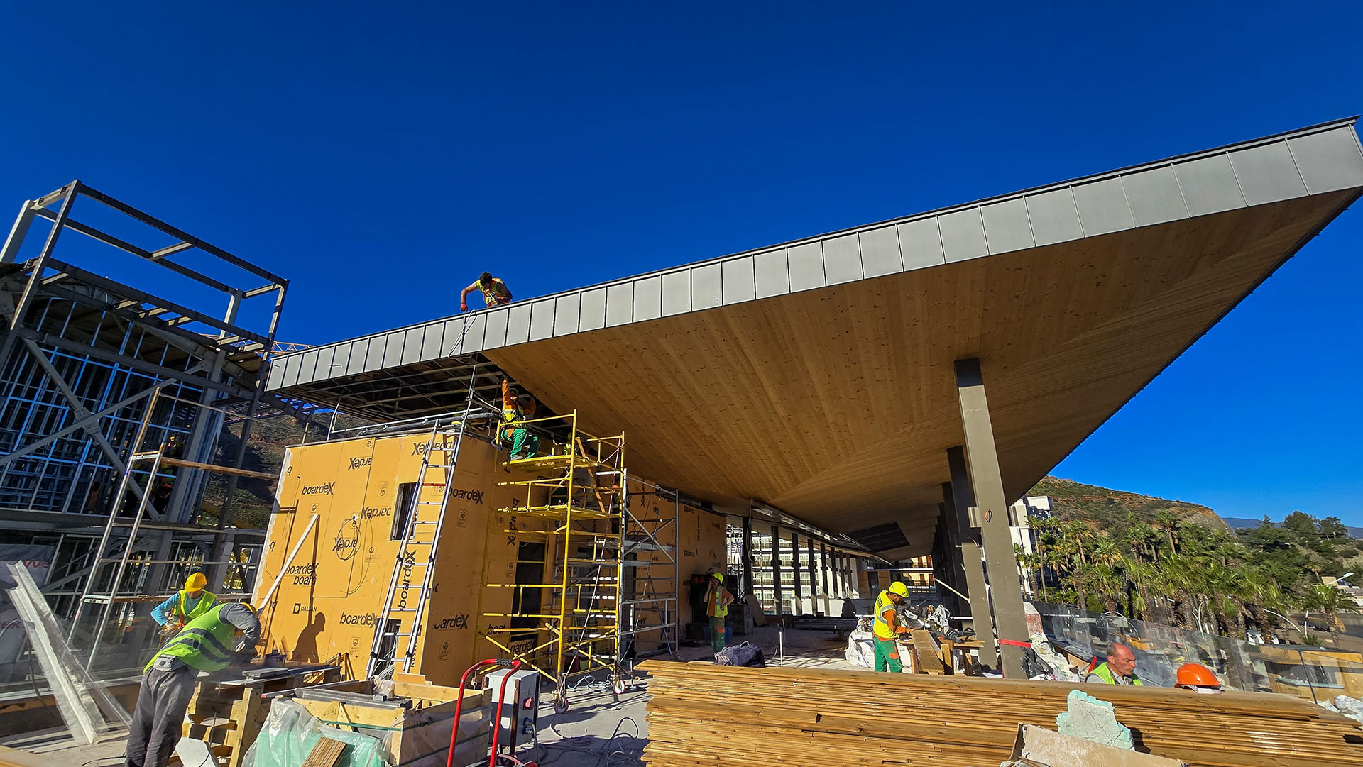 İş Bankası Eğitim ve Dinlenme Tesisi - Restoran Bloğu Ters Çatı Kanopi Strüktürü