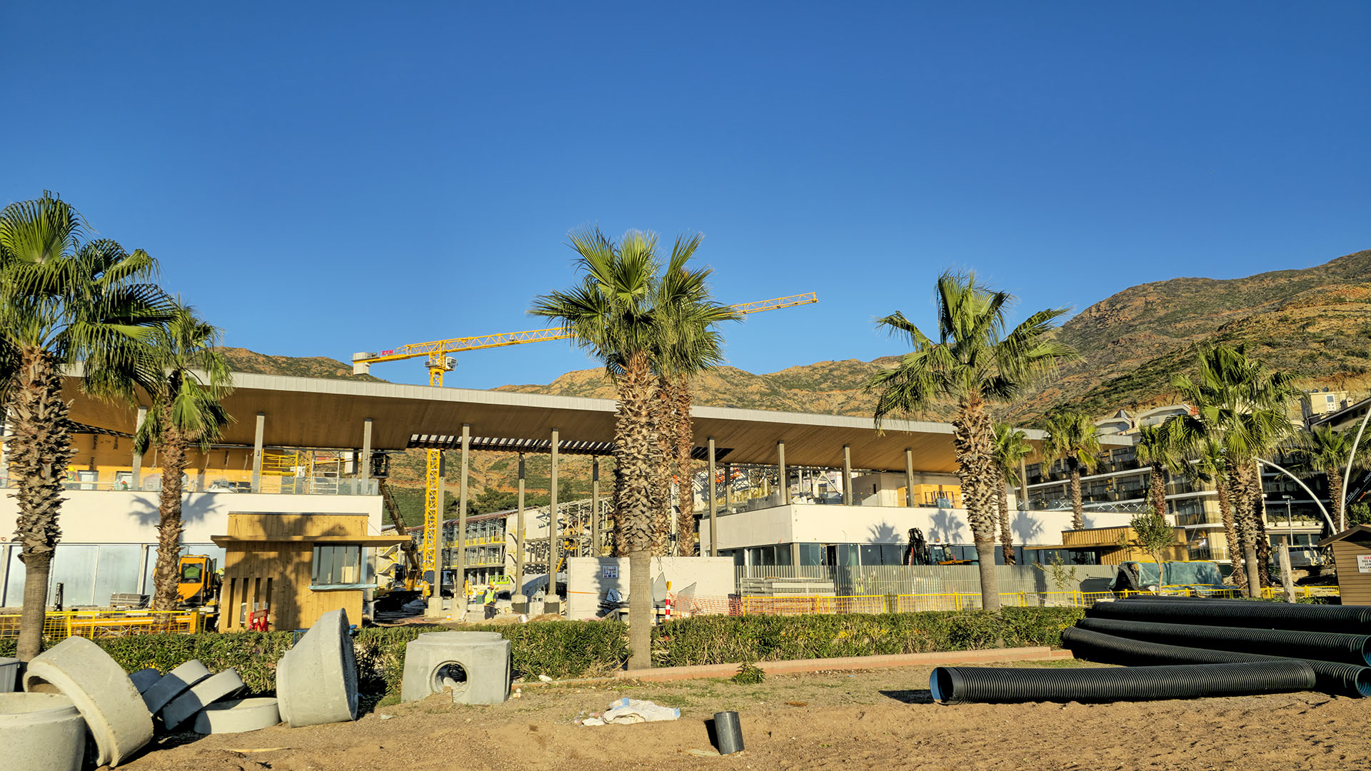 İş Bankası Eğitim ve Dinlenme Tesisi - Restoran Bloğu Ters Çatı Kanopi Strüktürü